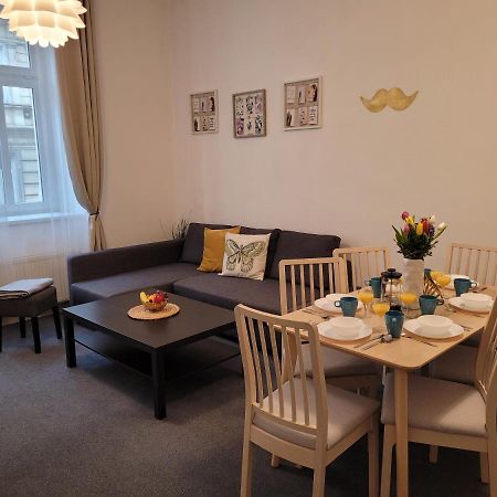 Little Tom Apartments 布拉格 外观 照片