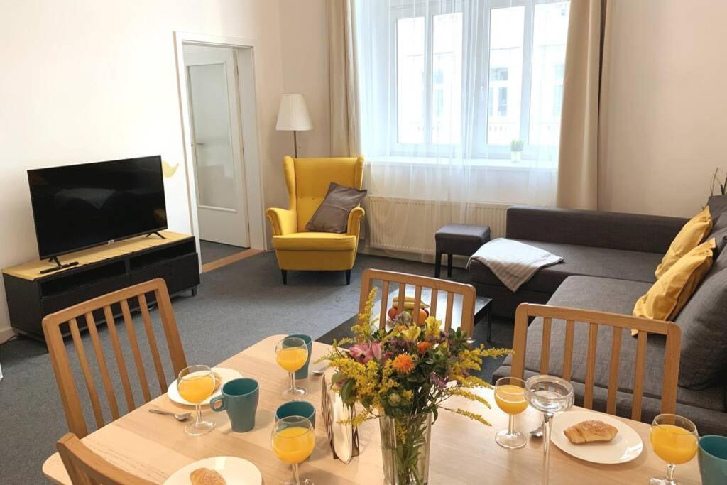 Little Tom Apartments 布拉格 外观 照片