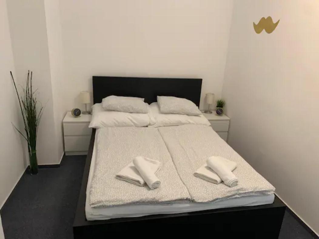 Little Tom Apartments 布拉格 外观 照片