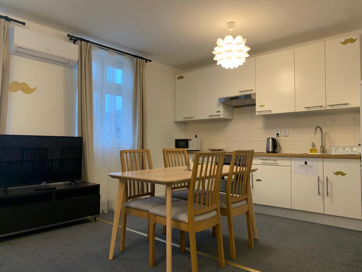 Little Tom Apartments 布拉格 外观 照片