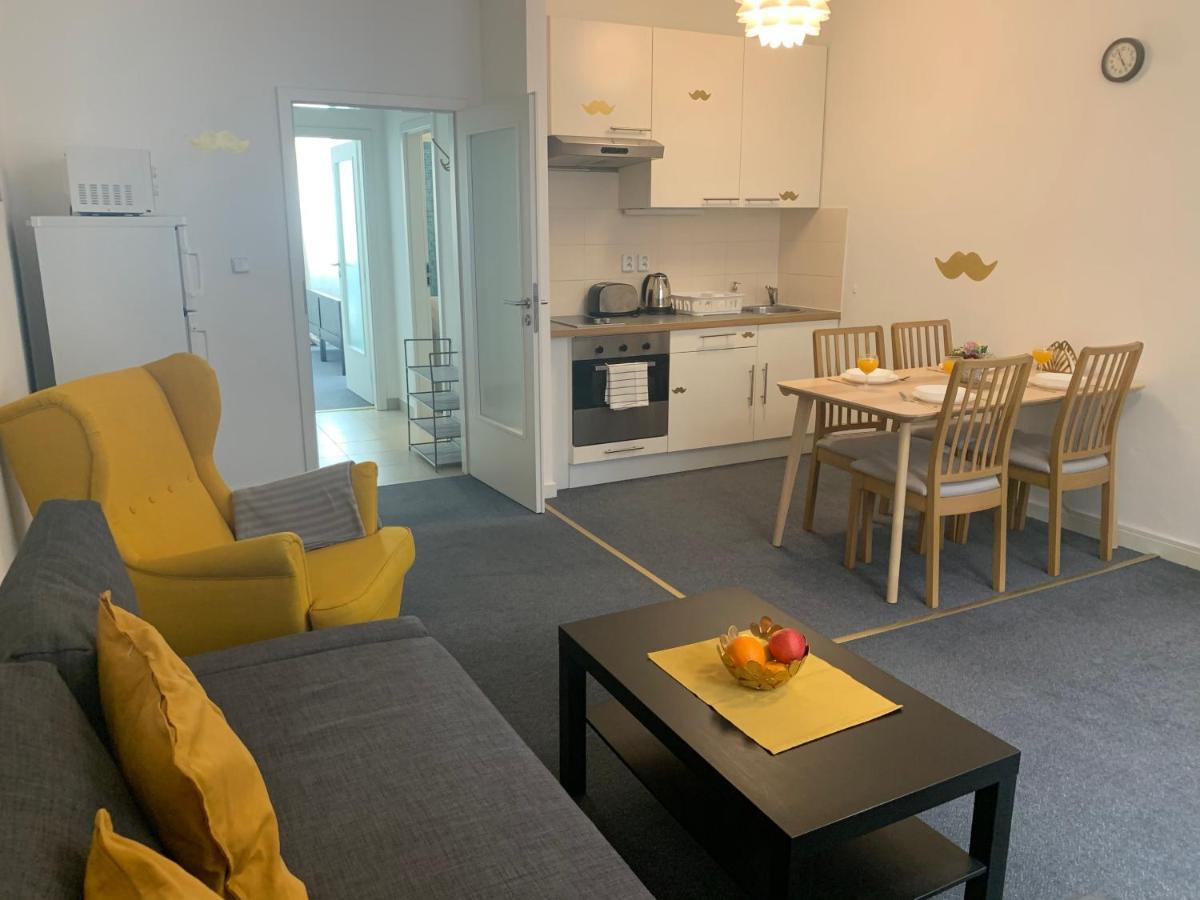 Little Tom Apartments 布拉格 外观 照片