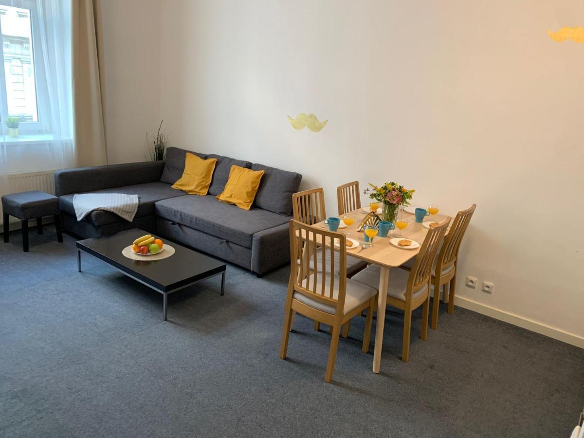 Little Tom Apartments 布拉格 外观 照片